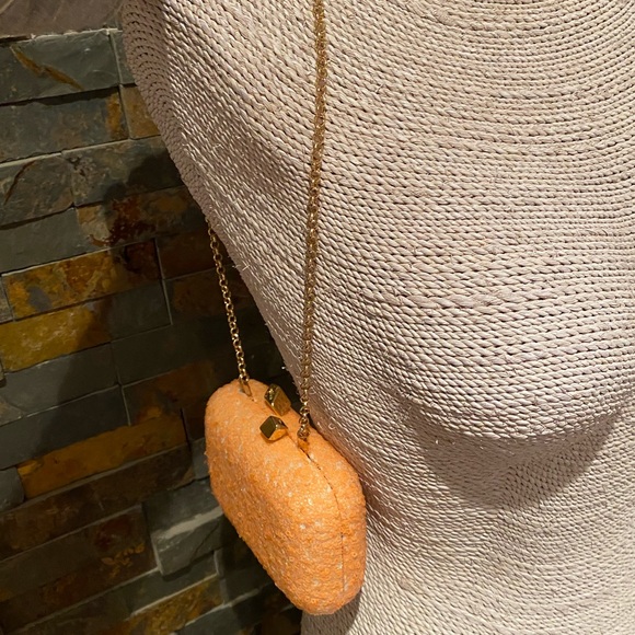 Kotur Coral Sequins Clutch NWT - Picture 3 of 10